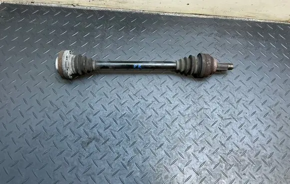 BMW 5 E60 E61 Rear driveshaft 7572431