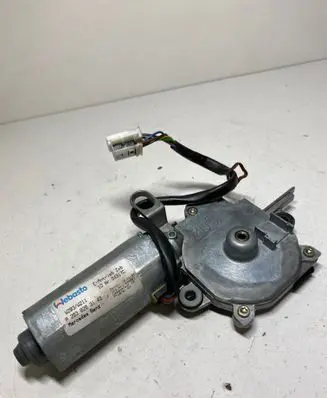 Mercedes-Benz CLK A209 C209 Sunroof motor/actuator A2038203142 W203W211