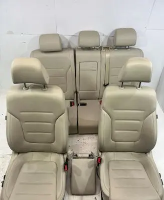 Volkswagen Touareg II Seat set 7P6 7P0 |0000000000000675567869