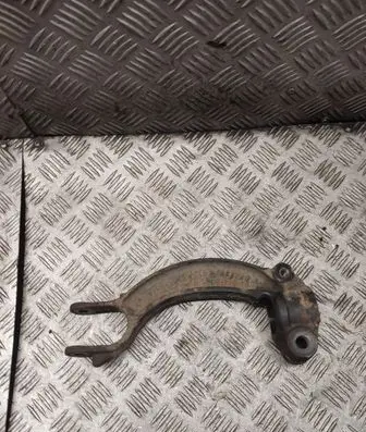 Audi A6 S6 C7 4G Lower shock absorber bracket 8k0413l