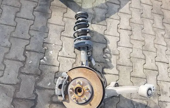 Opel Insignia A Front wheel hub spindle knuckle