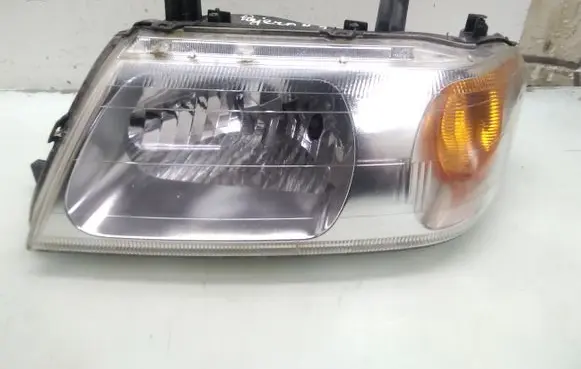 Mitsubishi Pajero Headlight/headlamp