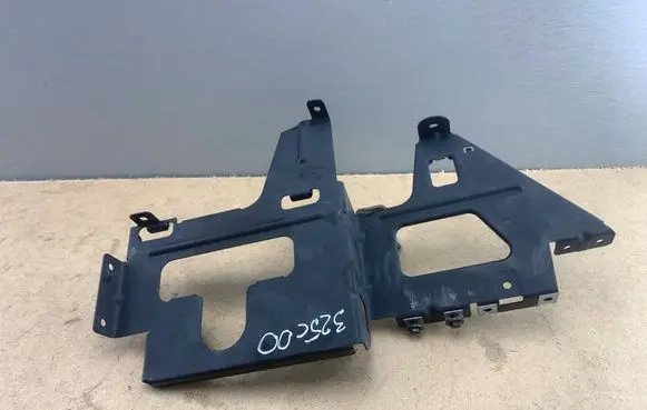 BMW 3 E46 Navigation GPS unit bracket/holder 8370932 65128370932