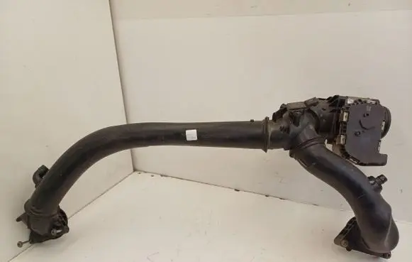 Audi TT TTS RS Mk3 8S Intercooler hose/pipe 06M145674EB