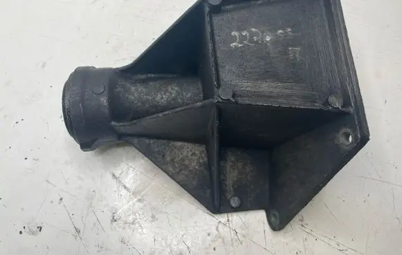 BMW X5 E53 Driveshaft support bearing bracket 7503120