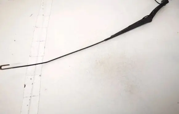 Citroen Berlingo Front wiper blade arm 9621014780