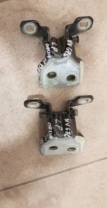 Dacia Sandero III Front door hinge set 