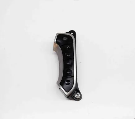 Hyundai Santa Fe Steering wheel buttons/switches 967102B000 967102B010