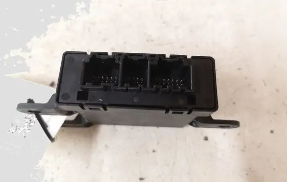 Opel Insignia A Parking PDC control unit/module 13308135