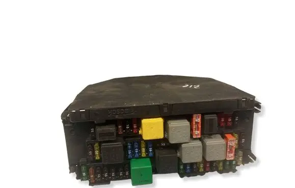 Mercedes-Benz E W212 Fuse module A2129004911 A2129029904 A2129016702