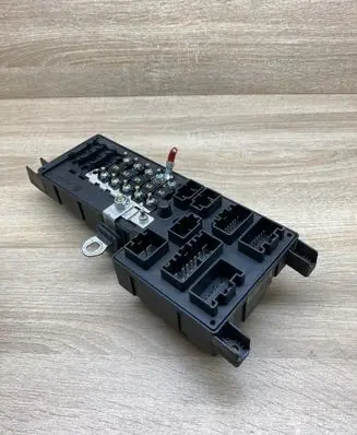 Volvo S60 Fuse module 8678449 518828009