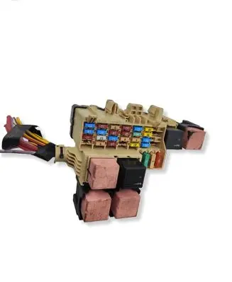 Mercedes-Benz Citan W415 Fuse module 8200574970 164001189