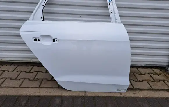 Rear door