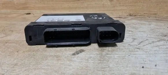 Volkswagen Touareg I Keyless (KESSY) go control unit/module 3D0909135N