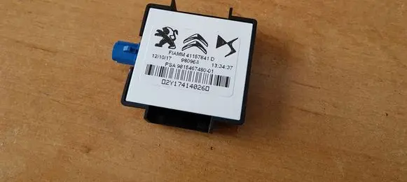 Peugeot 3008 II Aerial antenna amplifier 9815467480