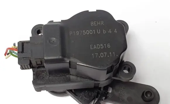 Citroen C5 A/C air flow flap actuator/motor P1975001U
