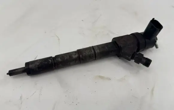 Fuel injector