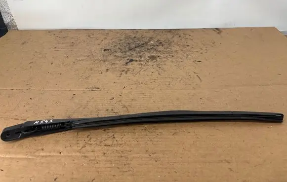 Honda Civic IX Rear wiper blade D0559712