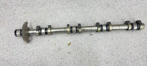 BMW M6 Camshaft 8600435 11378600435