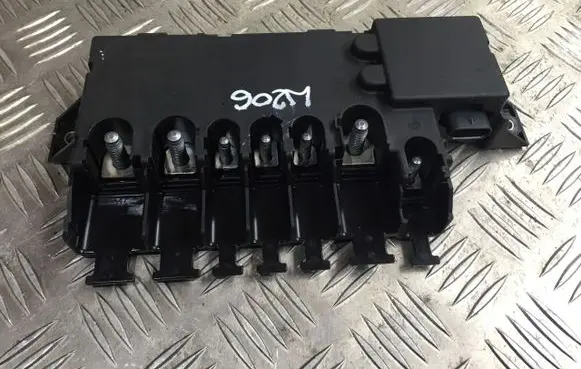 Mercedes-Benz C W206 Fuse box set