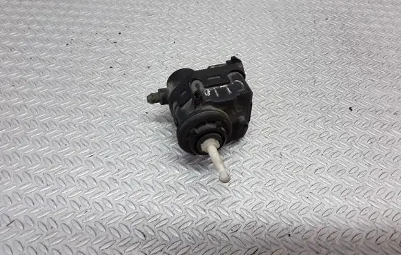 Renault Scenic I Headlight level adjustment motor 7700420736