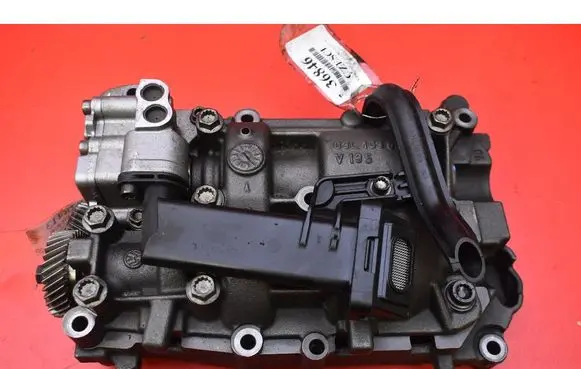 Skoda Superb B6 (3T) Oil pump 03L103537