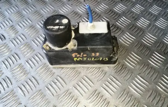 Volkswagen Polo III 6N 6N2 6NF Central locking vacuum pump 6N0962257