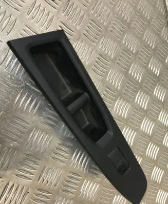 Toyota Yaris Electric window control switch 742320D710