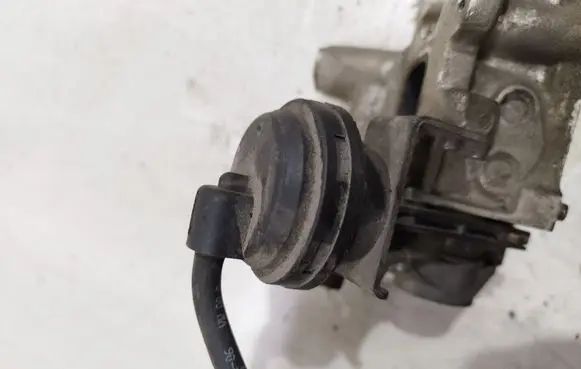 Volkswagen PASSAT B6 Fuel main line pipe GK00266 03C907386