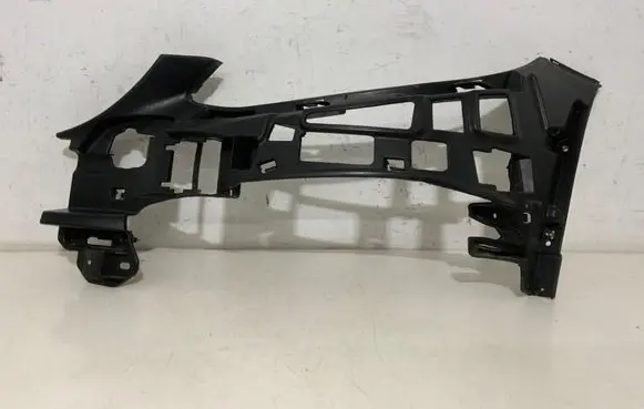Mercedes-Benz C W205 Front bumper mounting bracket A2058853165