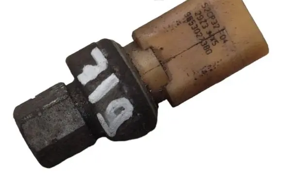 Peugeot 308 Air conditioning (A/C) pressure sensor 9653027380