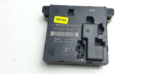 Mercedes-Benz E W211 Door control unit/module 2118703185 M5169