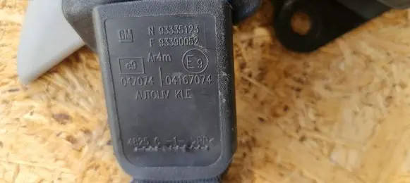 Opel Meriva A Middle seatbelt (rear) 93335123 93390052