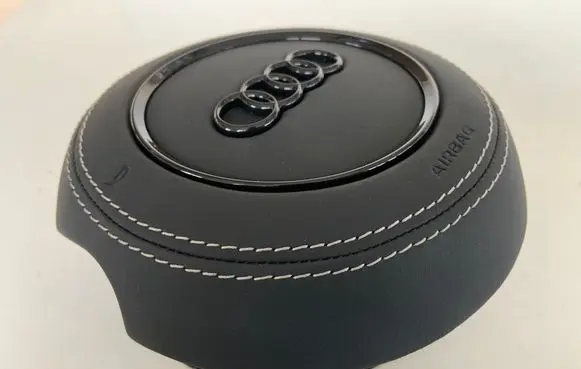 Audi A7 S7 4G Steering wheel airbag cover 
