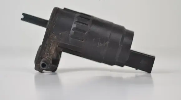 Volkswagen Golf V Windscreen/windshield washer pump 1K6955651 5034286