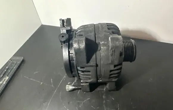 Citroen C4 I Generator/alternator 9646321880