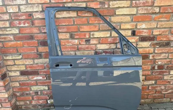 Volkswagen Transporter - Caravelle T7 Front door