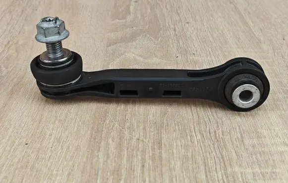 BMW 5 G30 G31 G38 Rear anti-roll bar/stabilizer link 6861482