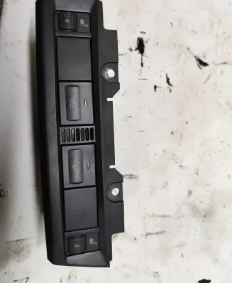 Ford Focus Windscreen/window heater switch 4M5113D734AC