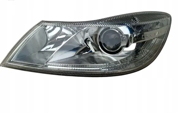 Skoda Octavia Mk2 (1Z) Headlight/headlamp 1Z1941017T