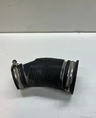 Opel Astra H Air intake hose/pipe 329788454 55355561
