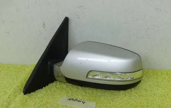 KIA Sorento Front door electric wing mirror 027419