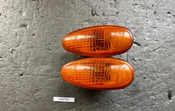 Mitsubishi Pajero Front fender indicator light MR109488