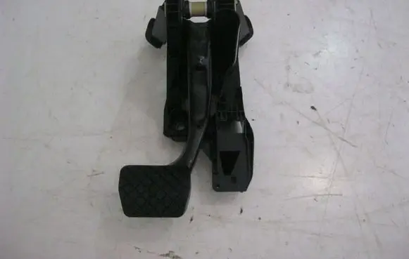 Volkswagen Golf VII Brake pedal 5Q1723058AJ