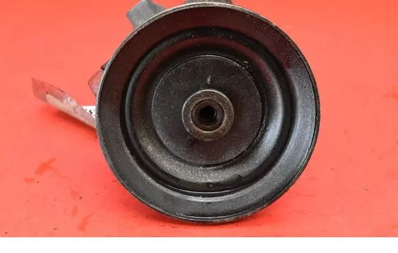 Opel Vectra B Power steering pump 