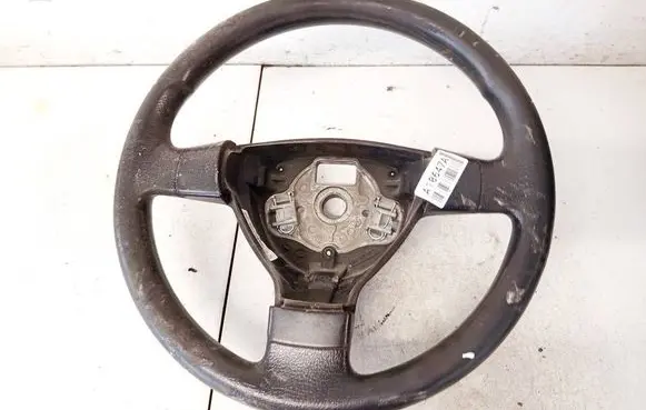 Volkswagen Polo IV 9N3 Steering wheel 305652499340aa