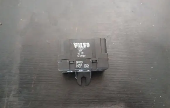 Volvo XC90 Seat heating relay 9442947