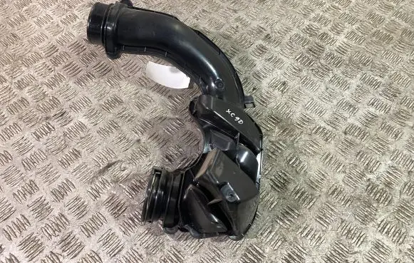 Volvo XC90 Intercooler hose/pipe 31370120