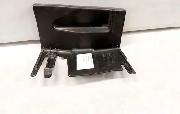 Engine bonnet/hood lock trim molding