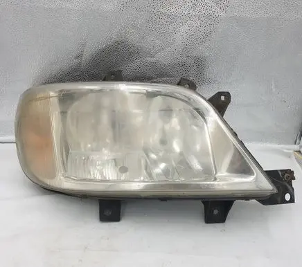Mercedes-Benz Sprinter W901 W902 W903 W904 Headlight/headlamp